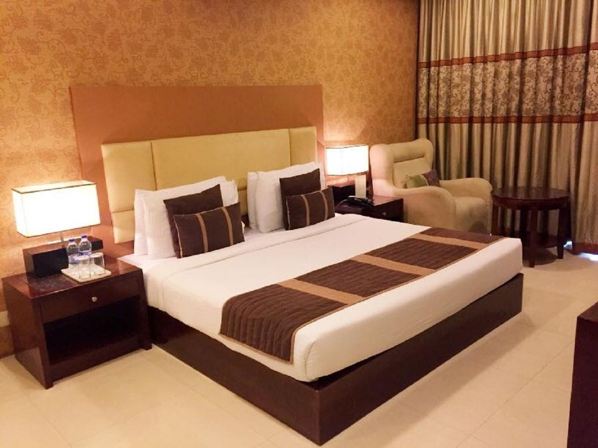 ניו דלהי Hotel Vista מראה חיצוני תמונה